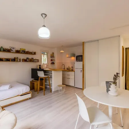 La Domitienne - Premiere Conciergerie *